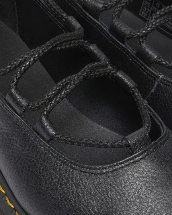 엘피II 레이스업