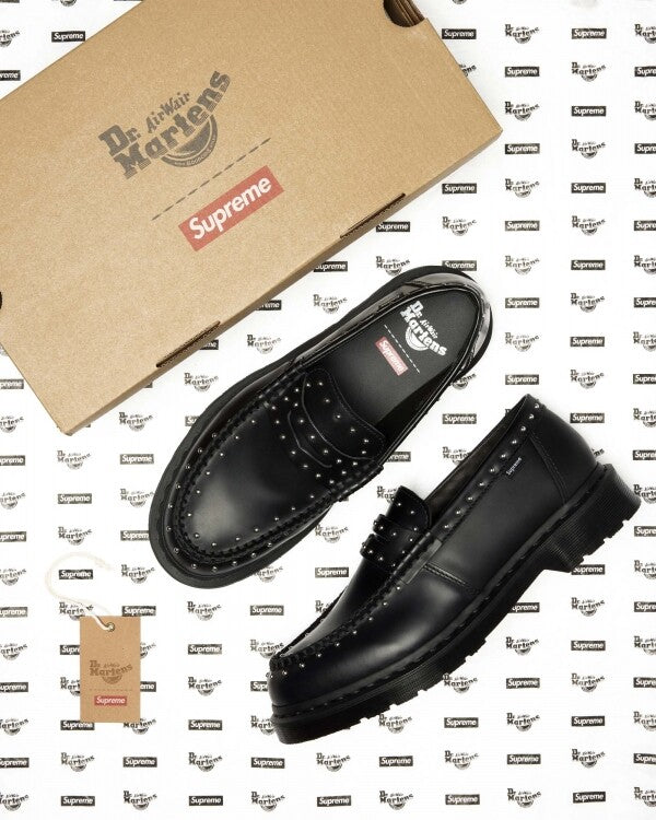 Supreme 스터드 펜톤