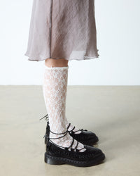 엘피 II 프릴 레이스 업