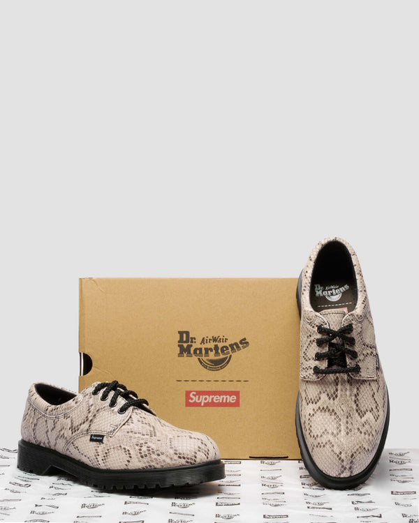 Supreme 포스탈 슈즈