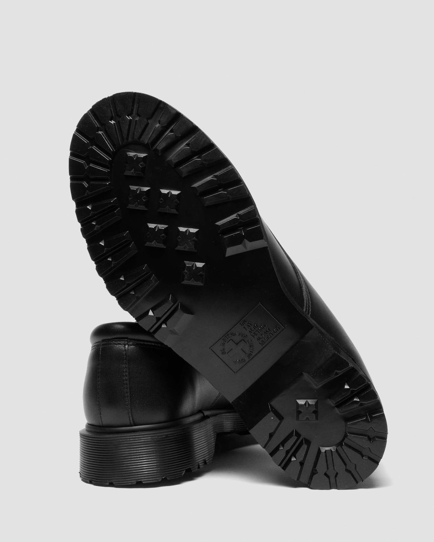 Supreme 포스탈 슈즈